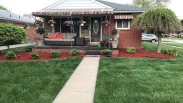 Trusted lawn mowing service in Lincoln Park, MI - Connelly's Outdoor Maintenance