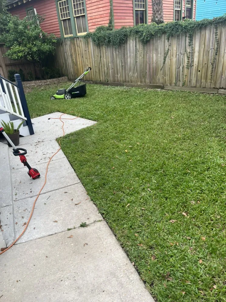 Expert yard maintenance for residential properties in New Orleans, LA by Conners Lawn Care