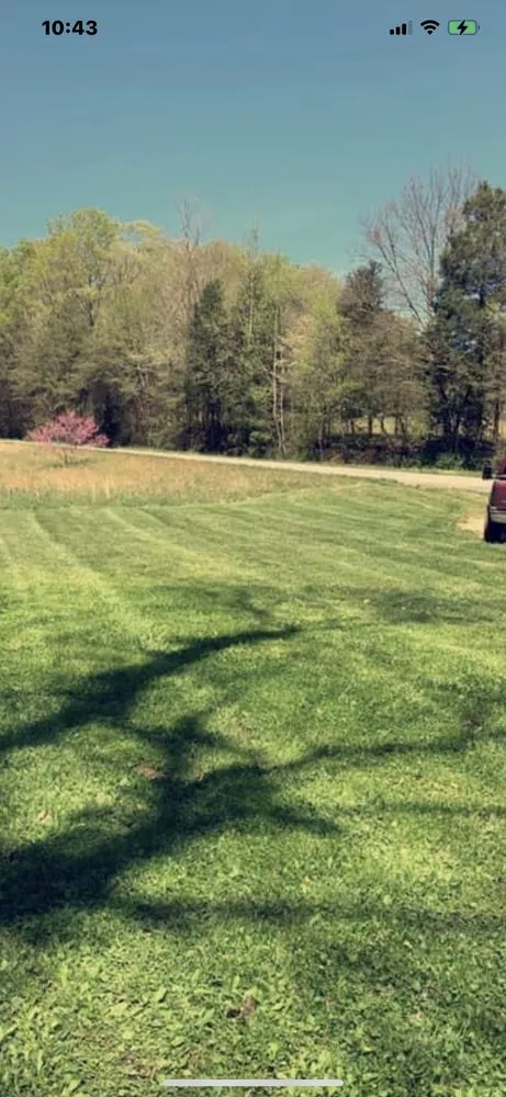 Expert yard maintenance experts serving Lyles, TN - Conner’s Lawncare and Landscaping