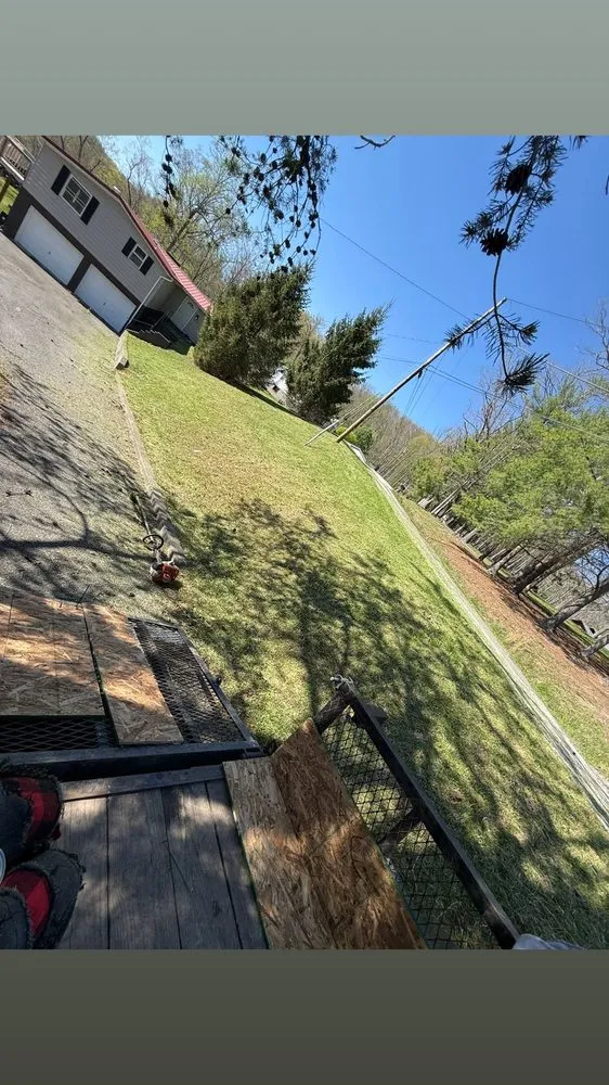 Top-rated garden landscaping in South Charleston, WV by Connors landscaping