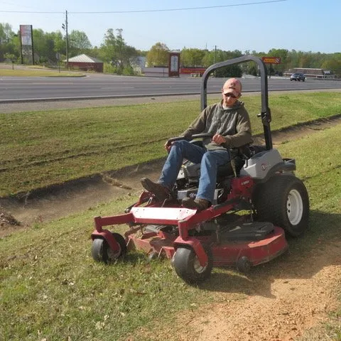 Expert yard cleanup service in Marbury, AL - Connor’s Lawn & Landscape Maintenance