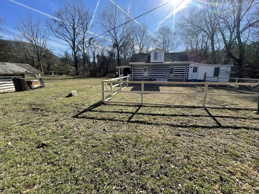 Expert yard maintenance in Roanoke, VA - Conors Home Services