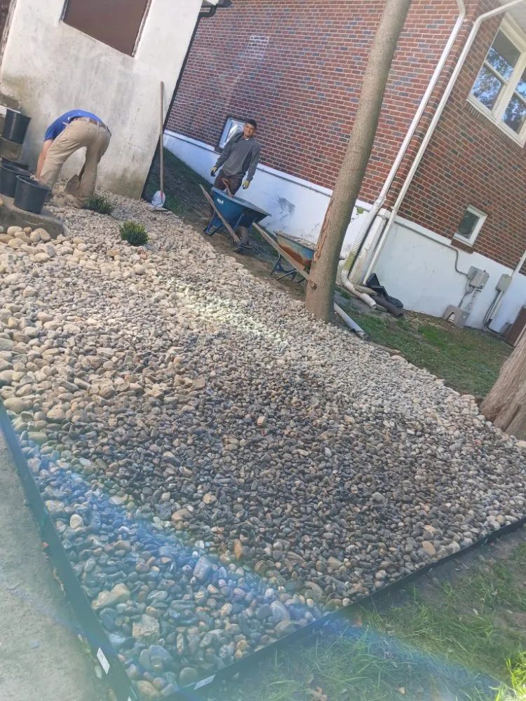 Reliable garden landscaping for year-round maintenance across Oakland, NJ - Constanza Landscaping