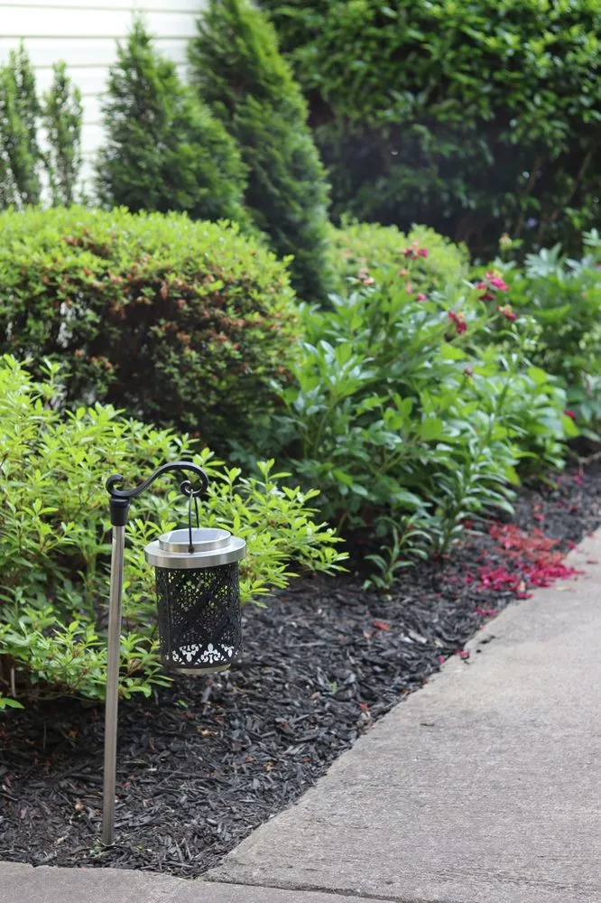 Expert lawn mowing service in Woodbridge, VA by Constanza Lawn and Landscaping