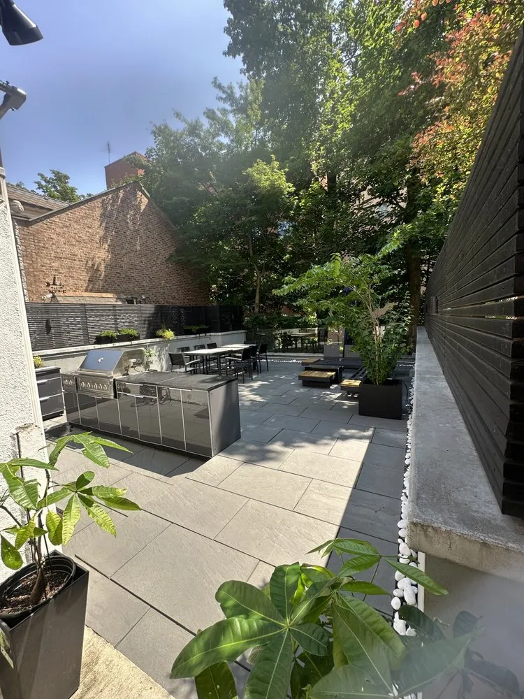 Trusted yard cleanup service experts serving Hicksville, NY - Construcscape