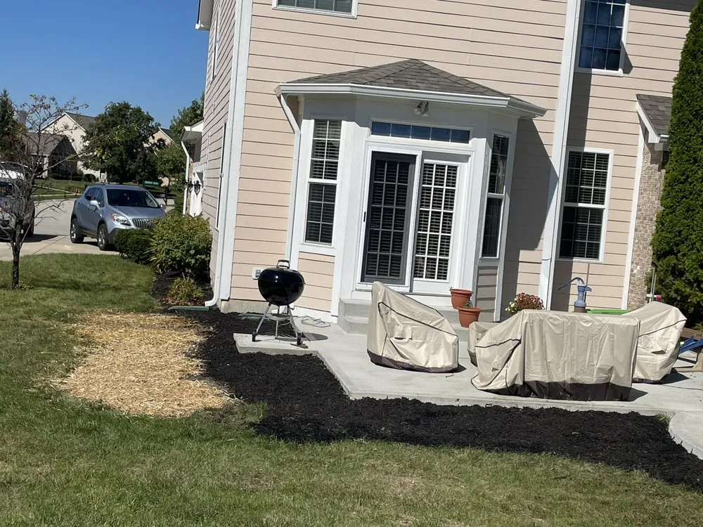 Top-rated yard cleanup service near you across Indianápolis, IN - Construction and Landscape