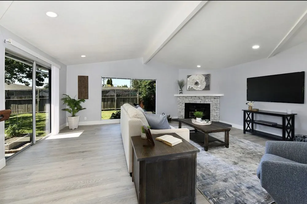 Affordable lawn mowing service in Petaluma, CA by Construction landscaping pablo