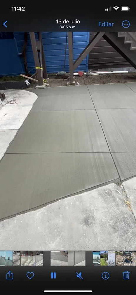 Top-rated lawn mowing service experts serving Petaluma, CA - Construction landscaping pablo