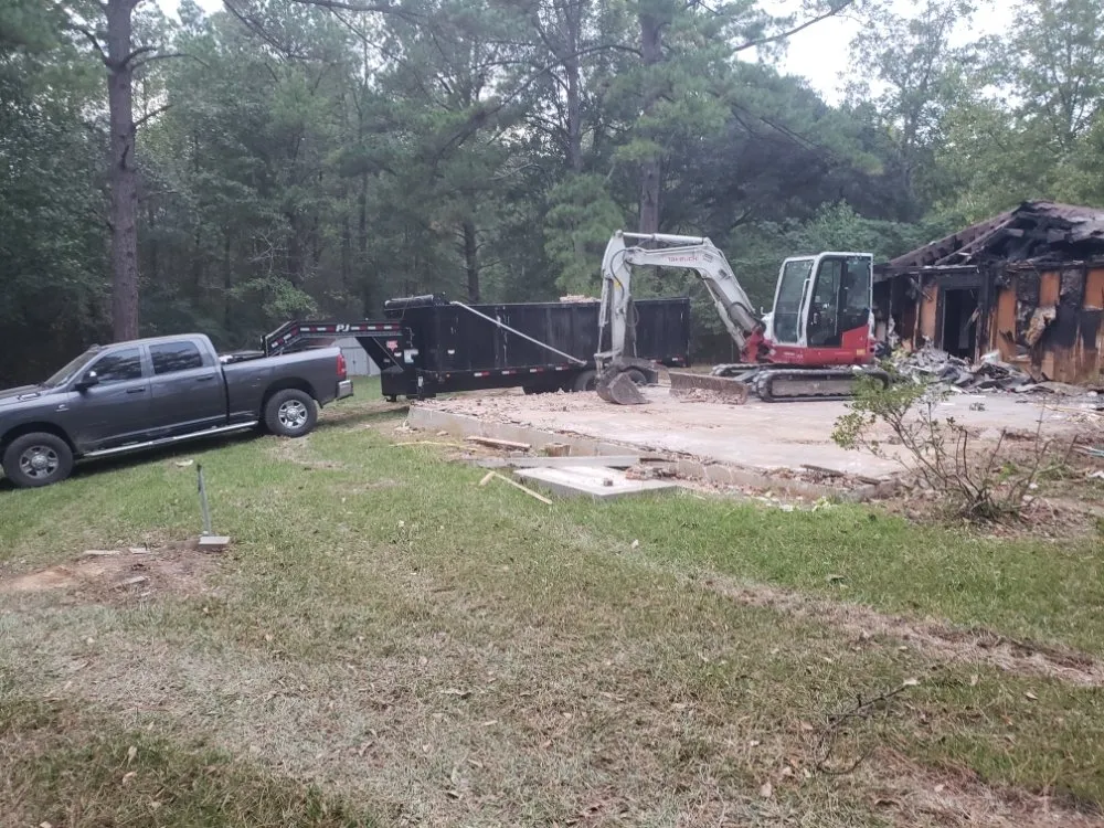 Local outdoor landscaping in Saint Francisville, LA - Construction Outfitters