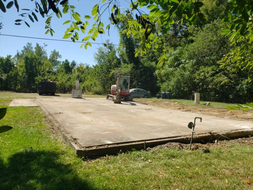 Professional lawn care service in Saint Francisville, LA - Construction Outfitters