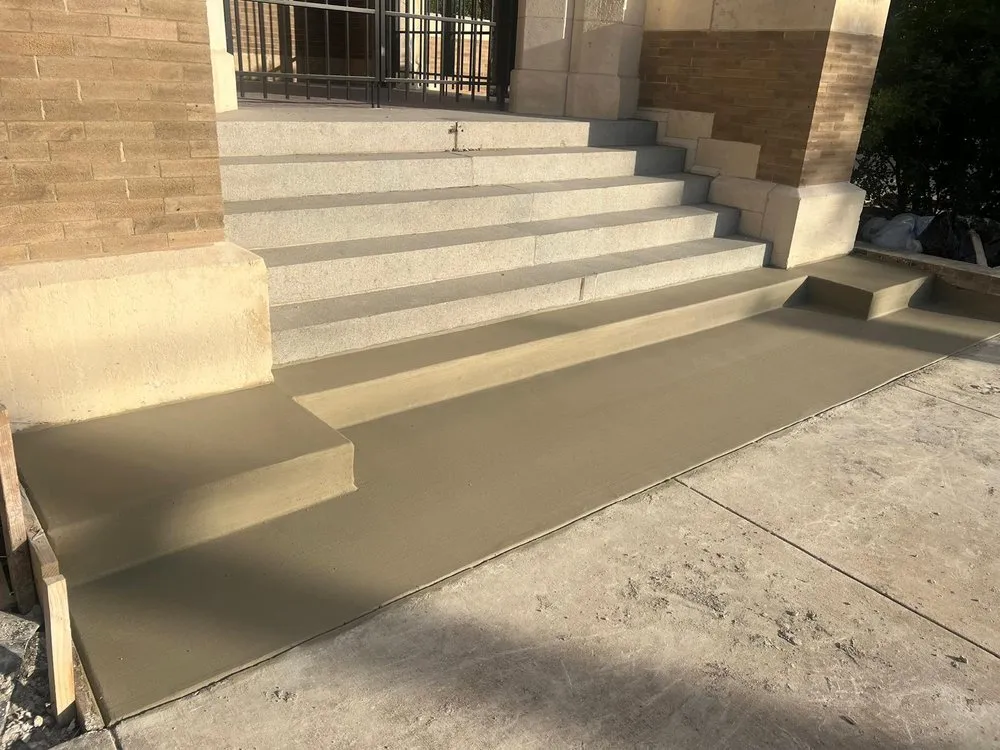 Top-rated lawn mowing service experts serving San Antonio, TX - Construction Rental And Services