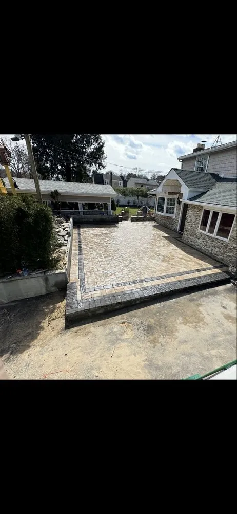 Custom residential landscaping for homes across Brentwood, NY - Constructive Greens