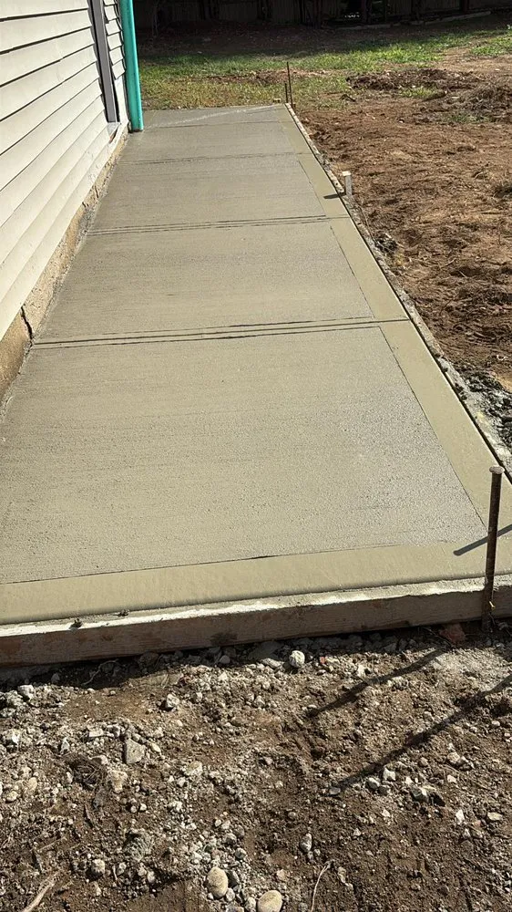 Local outdoor landscaping in Brentwood, NY - Constructive Greens