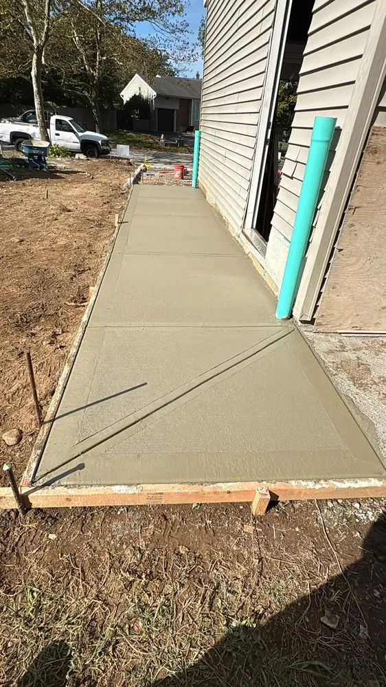 Affordable yard cleanup service in Brentwood, NY by Constructive Greens