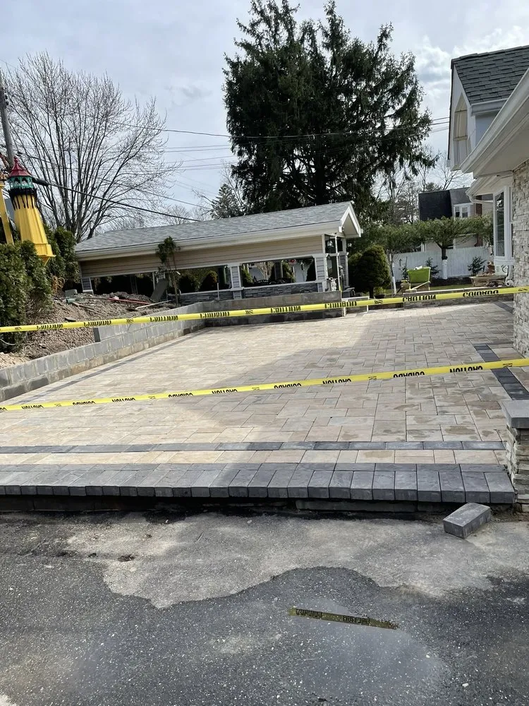 Expert lawn mowing service in Brentwood, NY by Constructive Greens