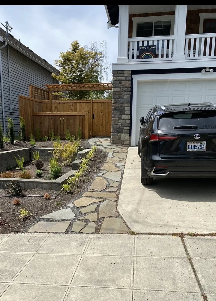 Custom yard maintenance in Seattle, WA - Contemporary Homestead