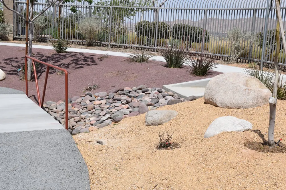 Affordable residential landscaping in Apple Valley, CA - Contemporary Landscape & Maintenance