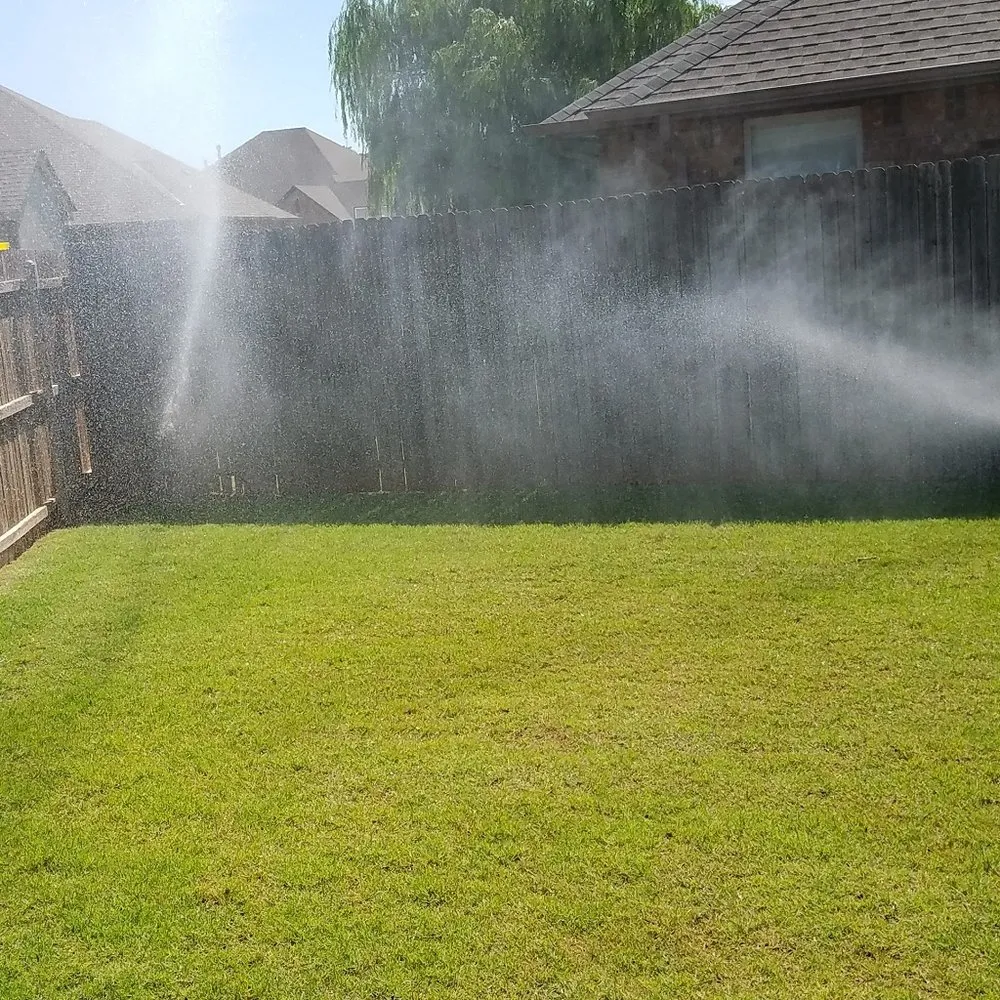 Reliable yard cleanup service experts serving Lytle, TX - Continental Irrigation & Landscaping