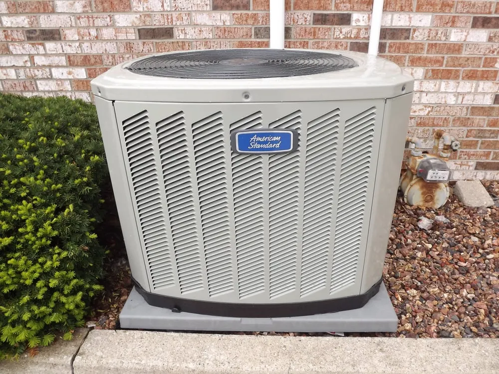 Custom yard cleanup service for residential properties across Southfield, MI - Continuum Services