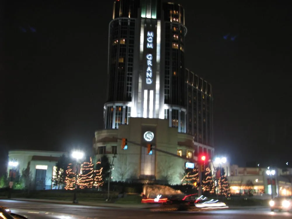 Local landscape design in Southfield, MI - Continuum Services