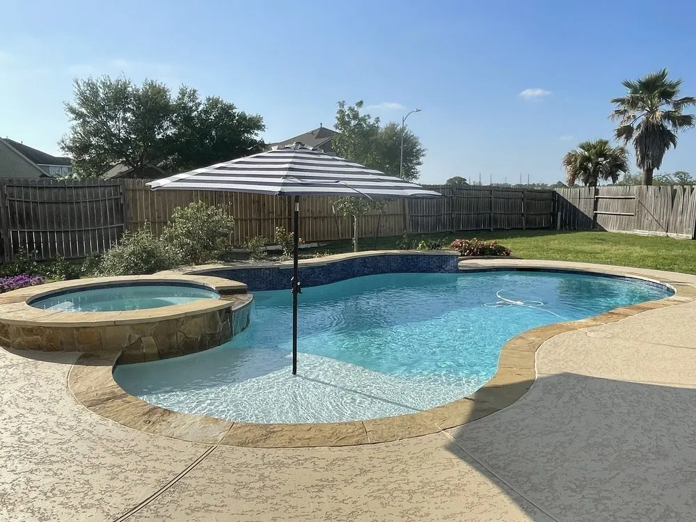 Expert yard maintenance in Richmond, TX - Contour Landscapes