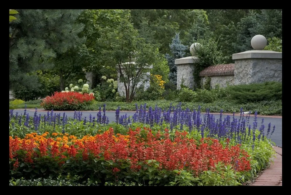 Trusted landscaping services in Skokie, IL - Contour Landscaping