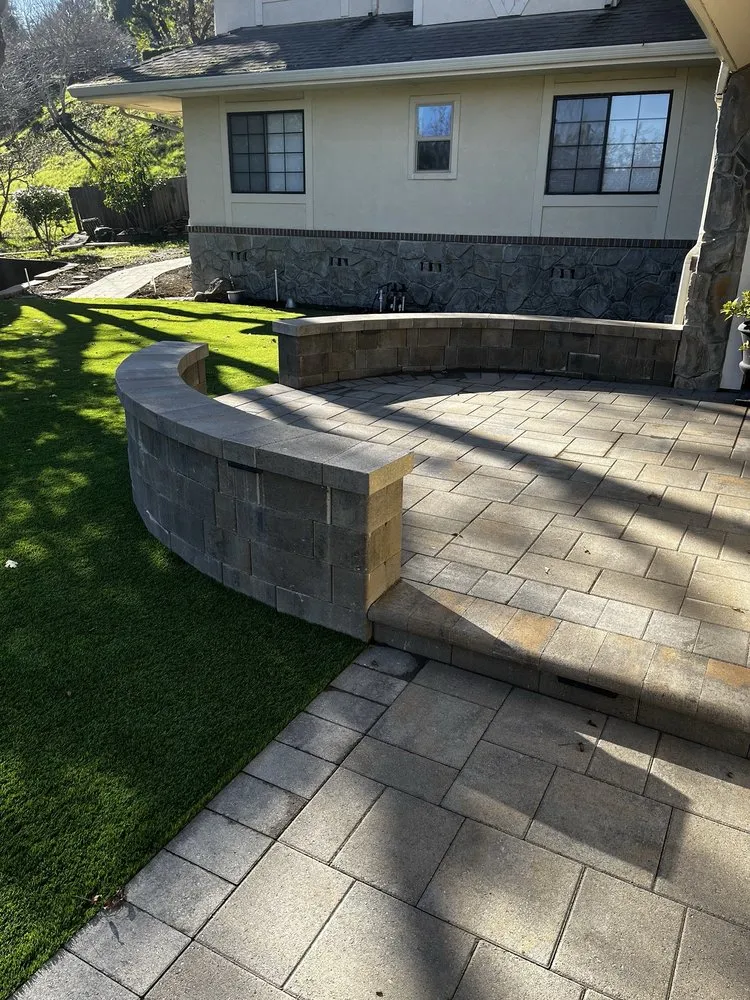 Professional garden landscaping in Concord, CA - Contra Costa Pavers Stone and Landscape