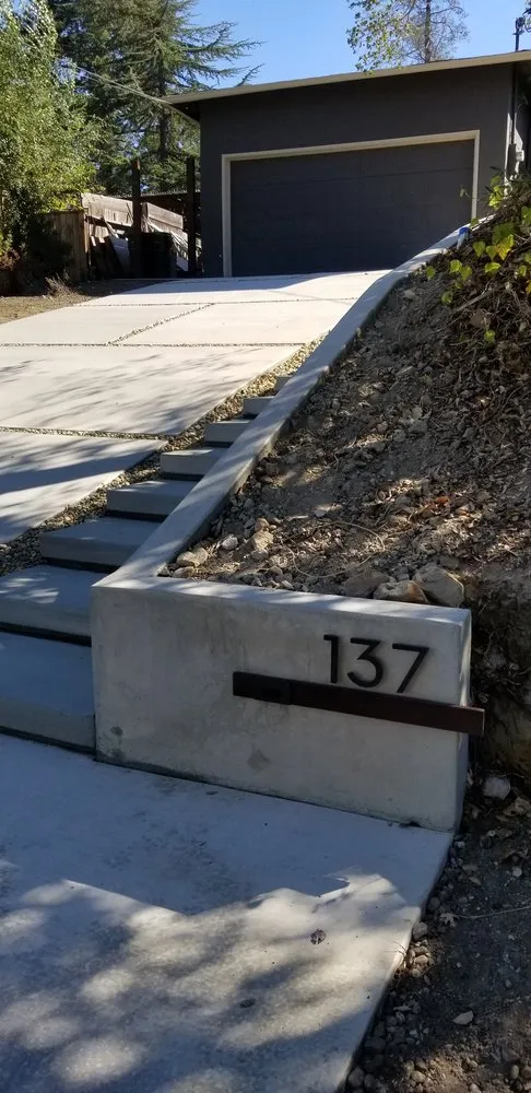 Reliable yard maintenance in Concord, CA - Contra Costa Pavers Stone and Landscape