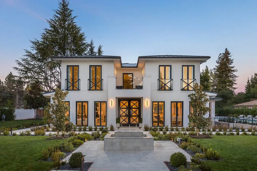 Trusted yard cleanup service for homes across La Honda, CA - Contractors Central