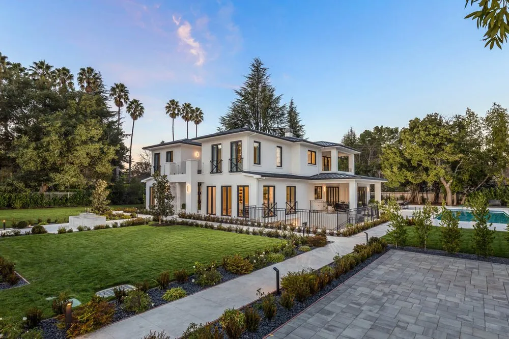 Affordable yard cleanup service experts serving La Honda, CA - Contractors Central