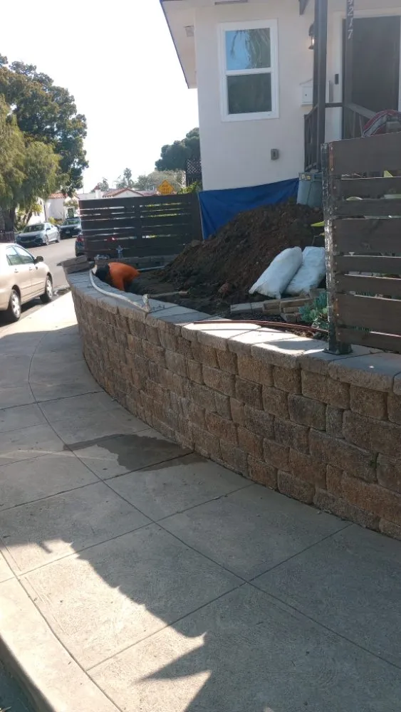 Professional lawn care service experts serving El Cajon, CA - Contreras Landscape