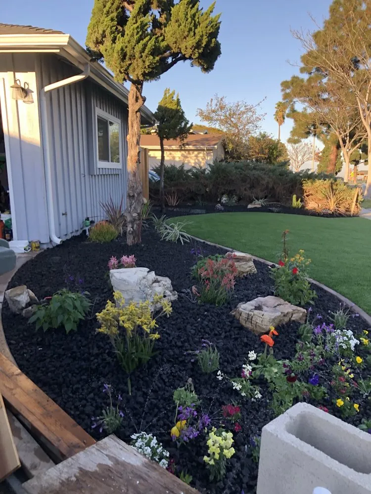 Affordable yard maintenance in Thousand Oaks, CA - Contreras Landscaping and Tree Service