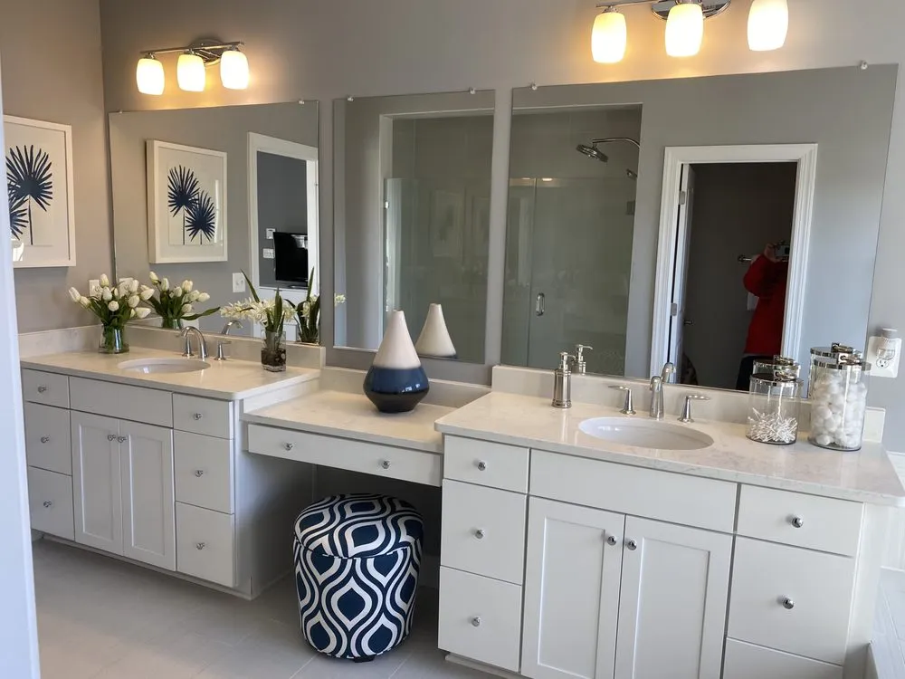 Affordable lawn mowing service in Dumfries, VA by Contreras Remodeling