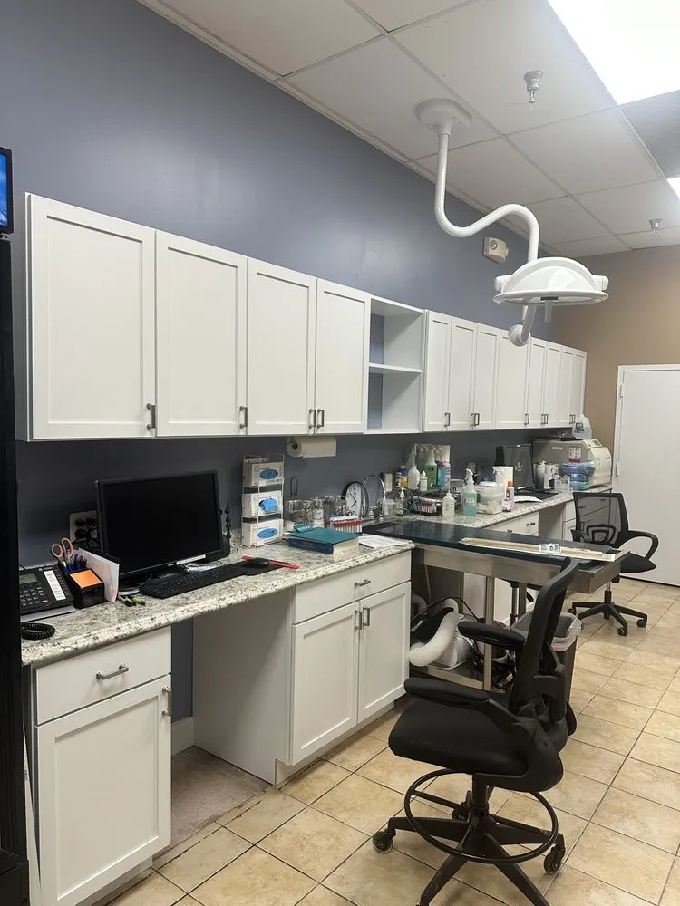 Reliable lawn care service in Dumfries, VA by Contreras Remodeling