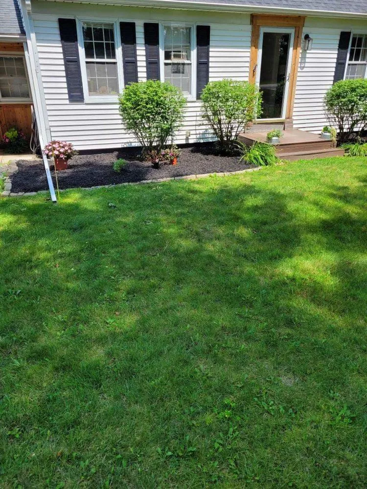 Local garden landscaping in Elyria, OH by Cook Family Landscaping