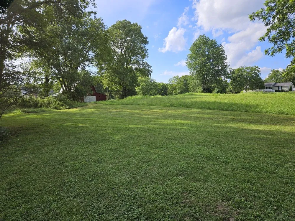 Trusted yard maintenance with custom design in Cookeville, TN by Cookeville Lawn Care