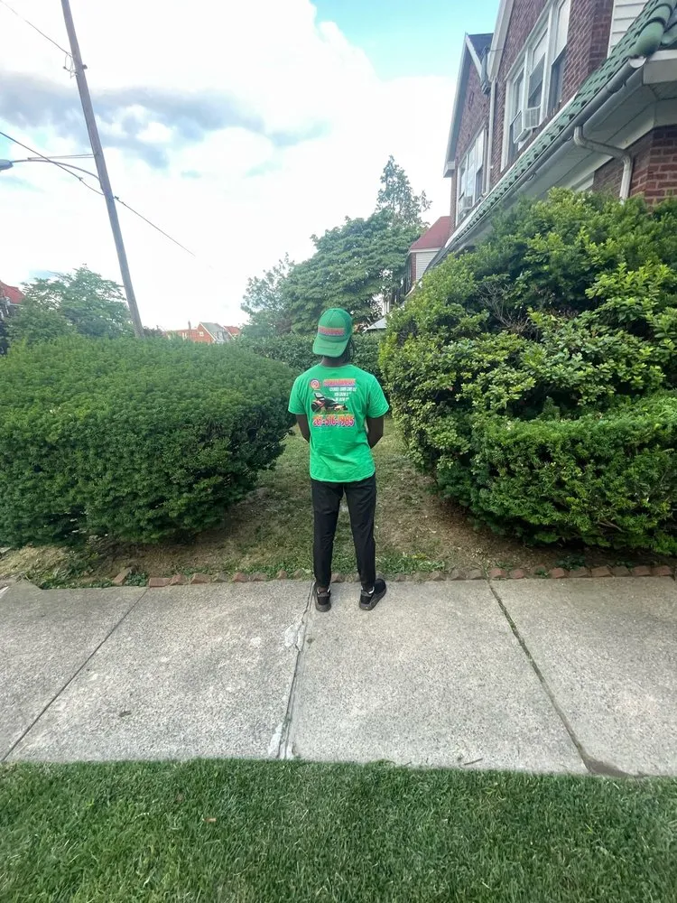 Custom landscape installation experts serving Philadelphia, PA - Cookies Lawncare