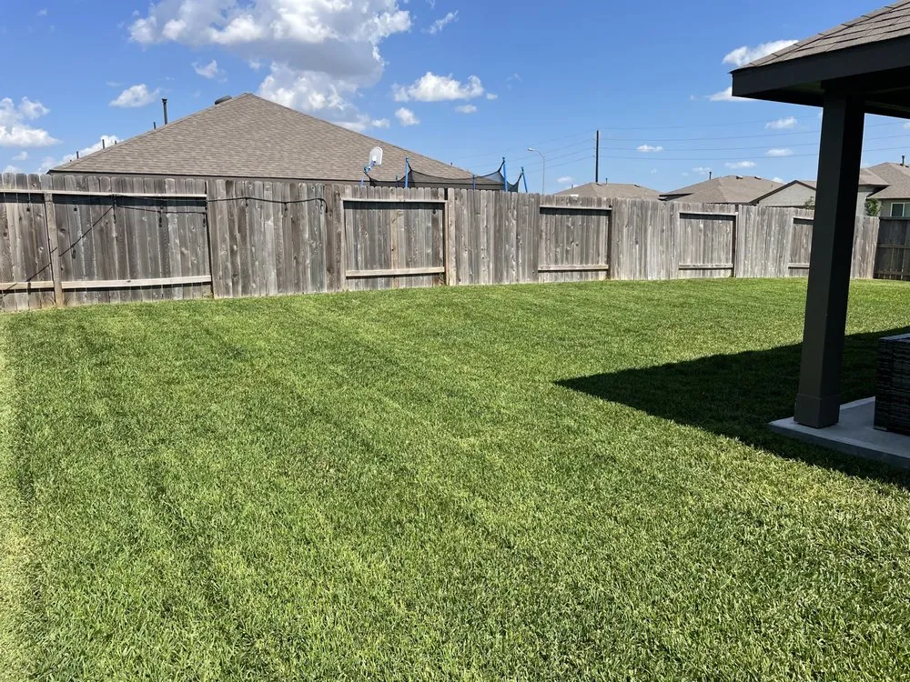 Professional residential landscaping in Katy, TX - Cook’s Cuts