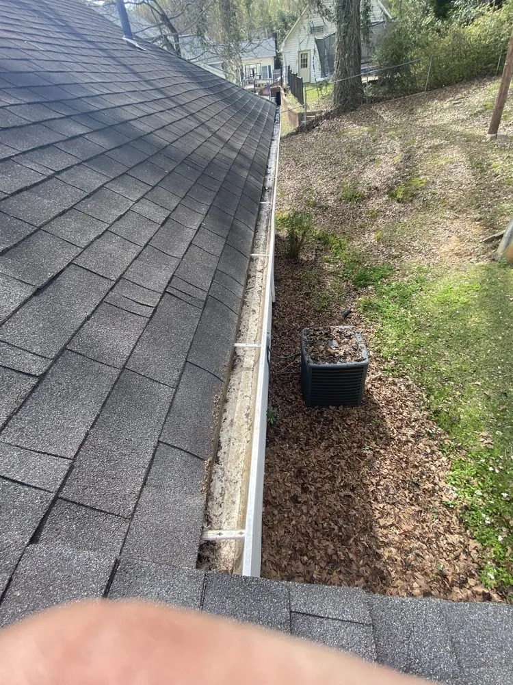 Expert lawn care service experts serving Talladega, AL - Cook’s Lawn Care