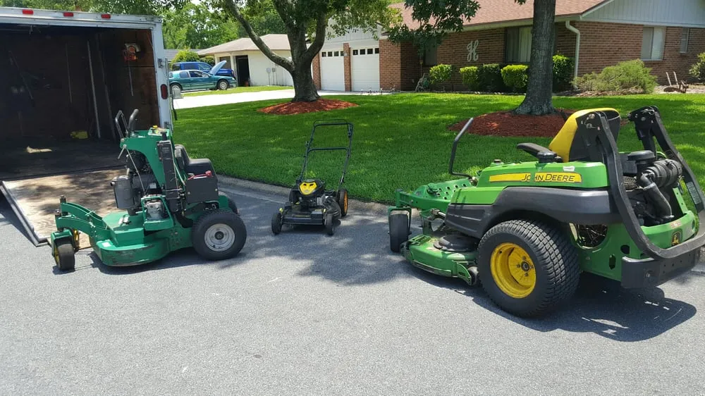 Top-rated yard maintenance in Jacksonville, FL - Cool Breeze Landscaping