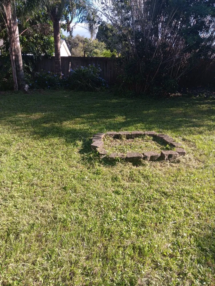 Trusted residential landscaping for year-round maintenance in Palm Bay, FL by Cool Cuts Lawn Service