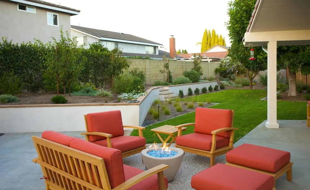 Affordable lawn care service experts serving Fountain Valley, CA - Cool Designs for Landscapes