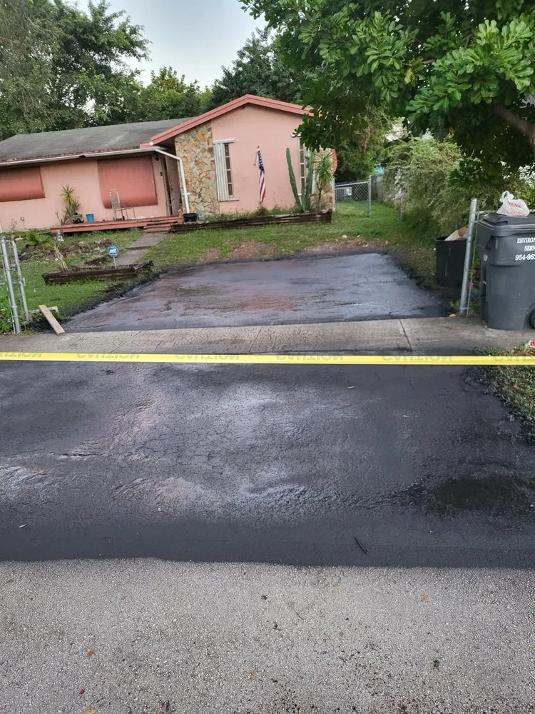 Local yard cleanup service for outdoor upgrades across Hollywood, FL - Cool Guys Services