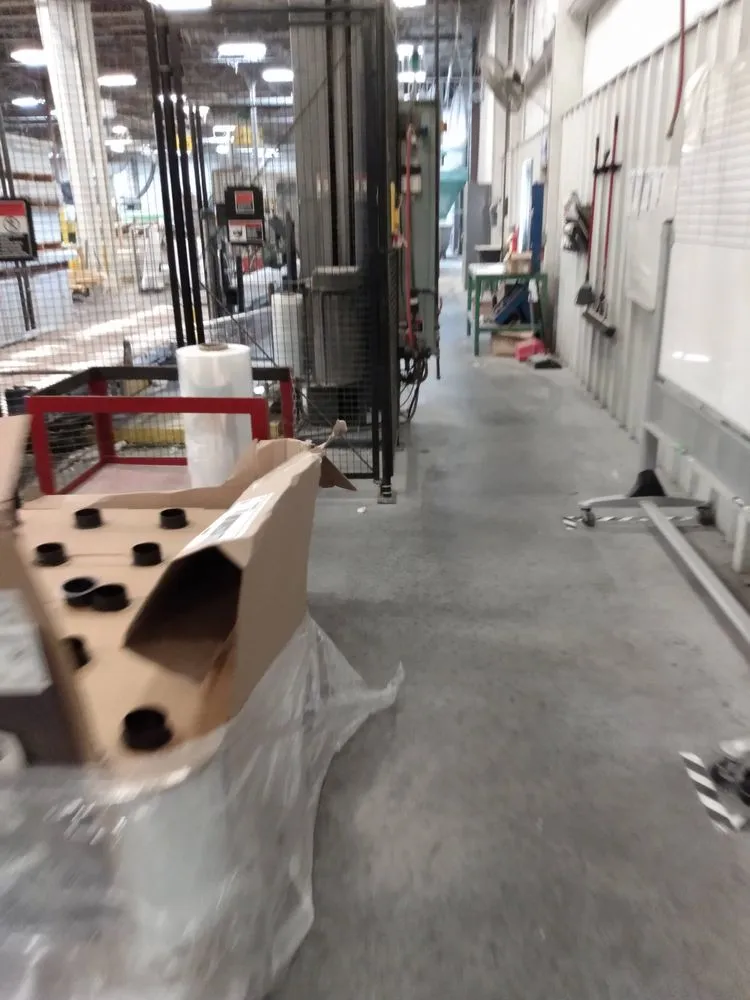 Top-rated yard maintenance in Paris, TX by Cooper Janitorial Service