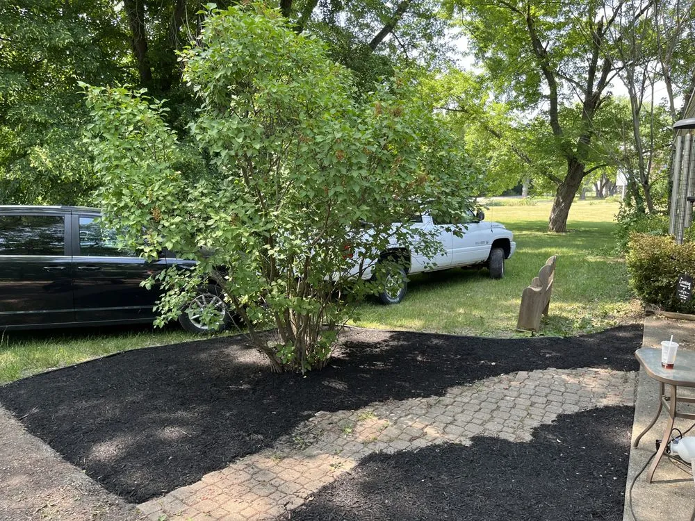 Local yard maintenance experts serving Atlanta, IN - Cooper Lawncare Maintenance