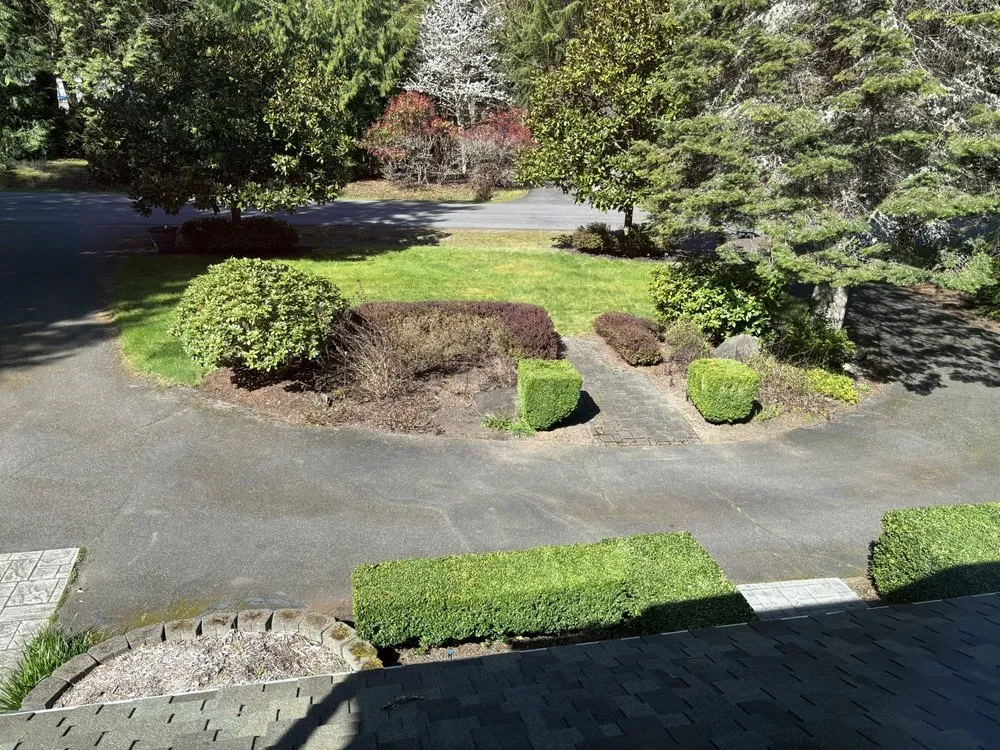 Local yard maintenance in Lynnwood, WA by Cooper’s Landscape