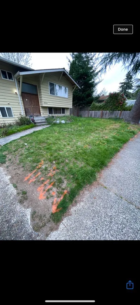 Top-rated lawn mowing service for homes in Lynnwood, WA by Cooper’s Landscape