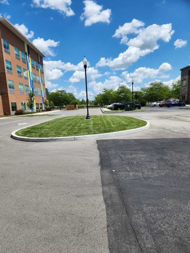 Custom outdoor landscaping in Lawrence, IN by Coopers Landscaping