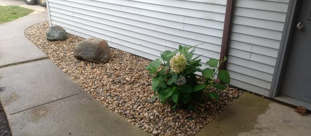 Affordable garden landscaping in Fort Wayne, IN by Coops-Touch