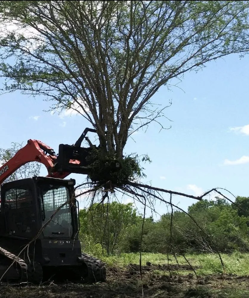 Trusted lawn mowing service near you across Yoakum, TX - Copperhead Land Solutions